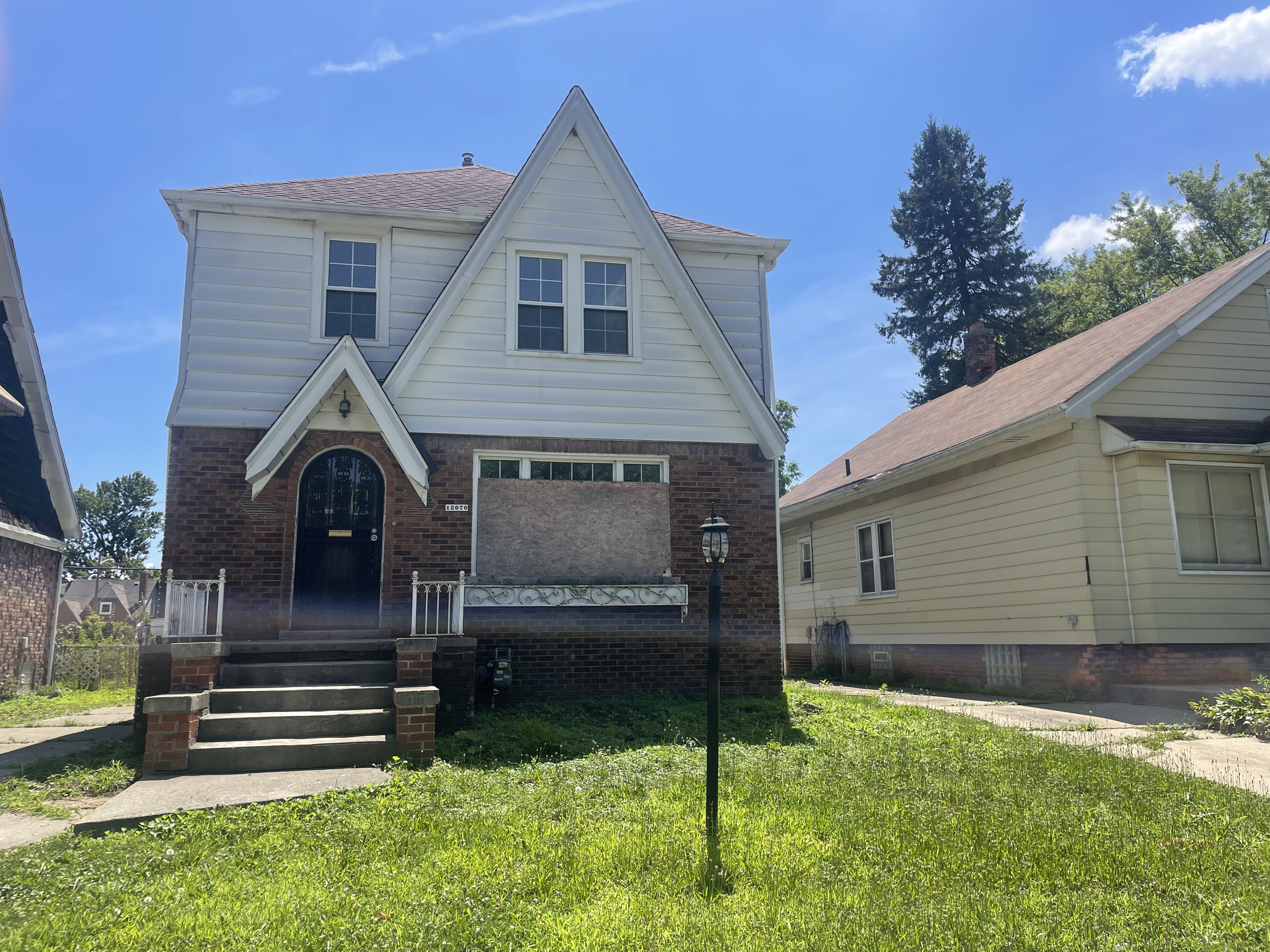 12070 Corbett Street Detroit, MI 48213