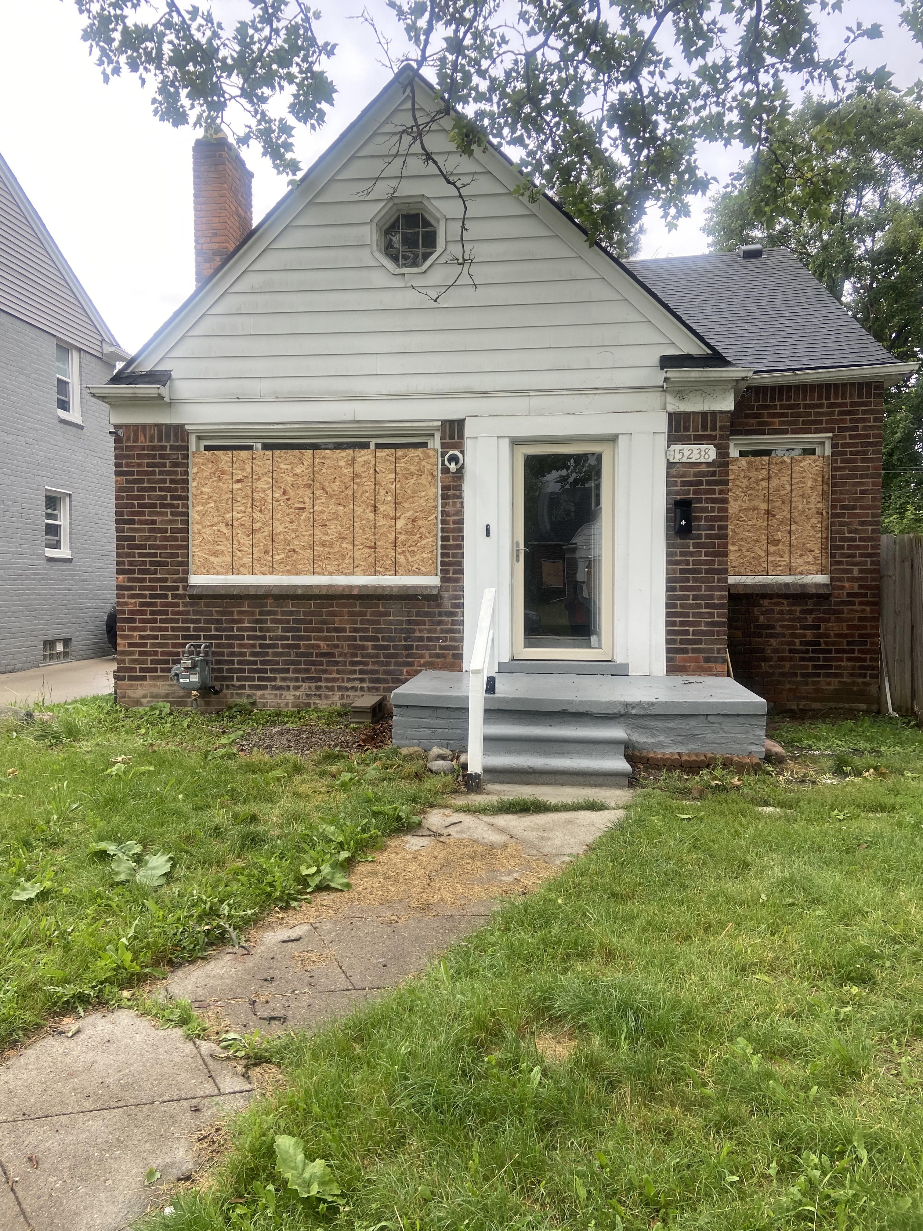 15238 Seymour Street Detroit, MI 48205